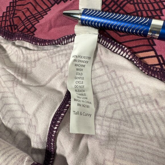 LuLaRoe Kaleidoscope Triangles Pink Purple Black Leggings Tall & Curvy TC - Picture 4 of 5